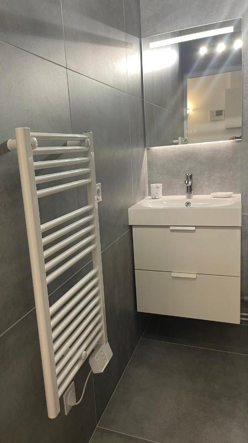 Lux Cathedrale Apartment Реймс Екстериор снимка
