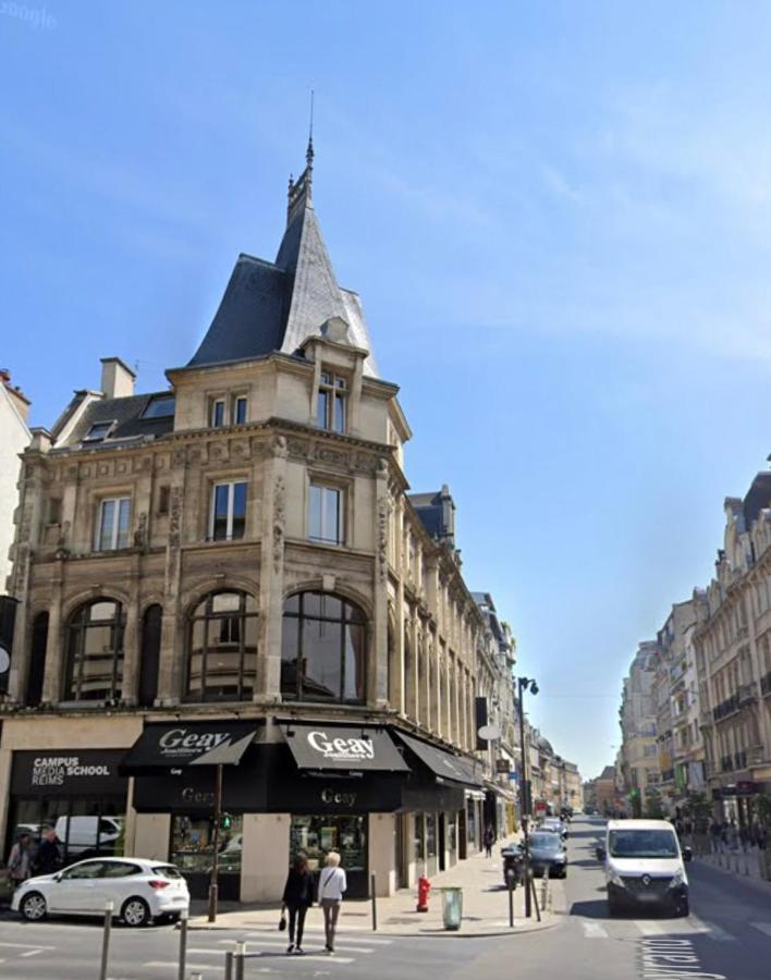 Lux Cathedrale Apartment Реймс Екстериор снимка